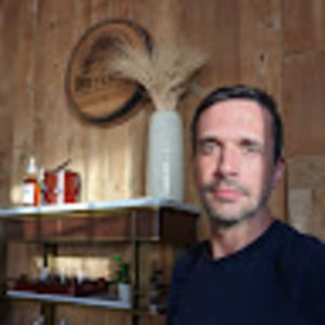 Meet your Posher, Jonathan